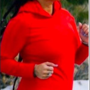 New Zyia Performance Hoodie size small.